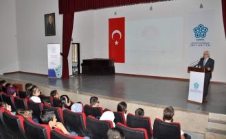 Nano Dünya NEÜ’de konuşuldu