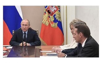 Putin, Suriye gündemiyle Güvenlik Konseyi üyelerini topladı