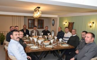 Emekli olan personellerle yemek