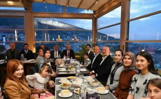 Karacabeyliler Ramazan’ın bereketini paylaştı