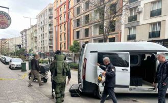 Şüpheli paket fünye ile patlatıldı