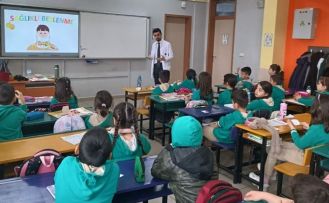 Öğrencilere sağlıklı beslenme eğitimi verildi