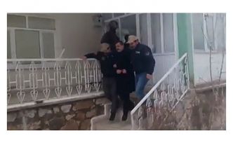 HDP’li iki belediye başkanı tutuklandı