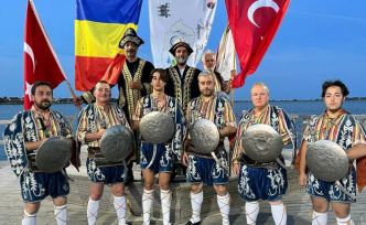 YAFEM Romanya’da ayakta alkışlandı