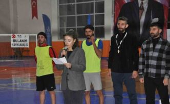Bulanık’ta ‘Ayak Tenisi Turnuvası’ başladı