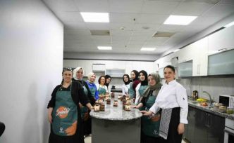 Çayırova’da pasta şefleri yetişiyor