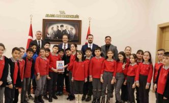 İlkokul öğrencileri hikaye kitabı yazdı