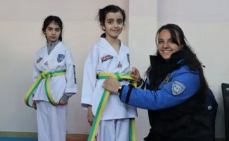 Polis bu kez kuşak bağladı