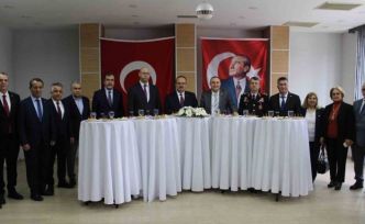 Aydın protokolü bayramlaştı