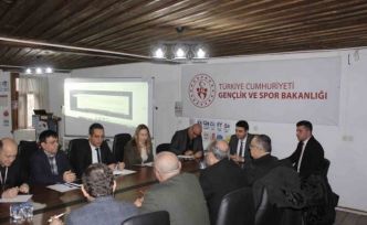 Osmaneli’nde gençlik çalışmaları değerlendirildi