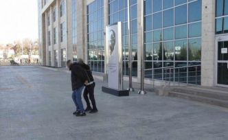 Uşak’ta 1 uyuşturucu satıcısı tutuklandı