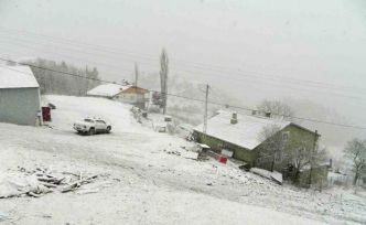 Posof yeniden beyaza büründü