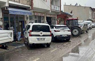 Malazgirt’teki lastikçilerde yoğun mesai