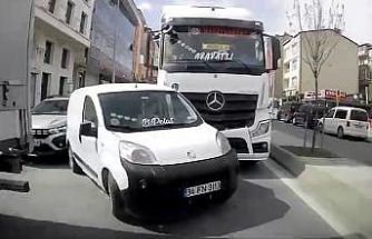 Arnavutköy’de ilginç kaza kamerada