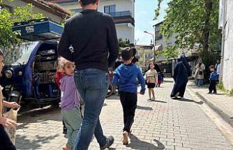 Ayakkabısız kaçtılar