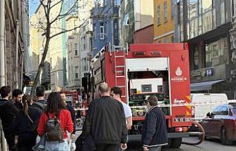 Beyoğlu’nda iş merkezinde yangın