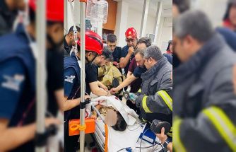 Çocuğun beline demir saplandı