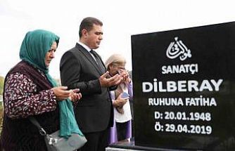 Dilber Ay’ın kabri yenilendi
