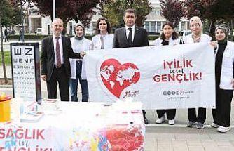 Düzce’de sağlıkçılar sokağa indi