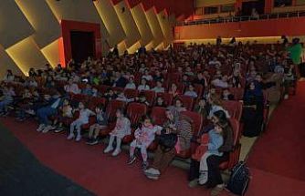 Tiyatronun coşkusu Bursa’yı sardı