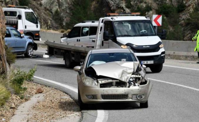 Gümüşhane’de trafik kazası: 4 yaralı