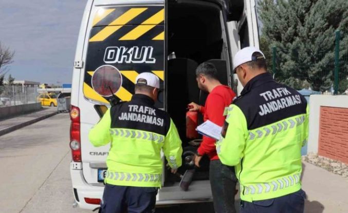 Aksaray’da okul servisleri jandarma denetiminde