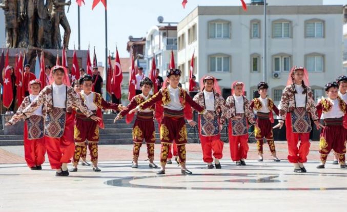 Antalya’da 23 Nisan sevinci