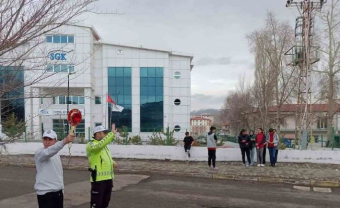 Emniyetten öğrencilere trafik eğitimi