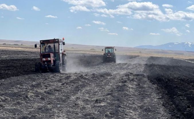 Erzincan’da çiftçiler mesaiye başladı