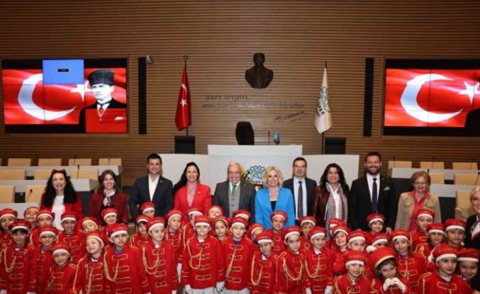 Miniklerin 23 Nisan coşkusu