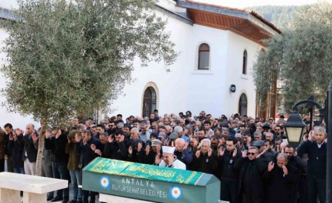 Muğlalı doktor toprağa verildi