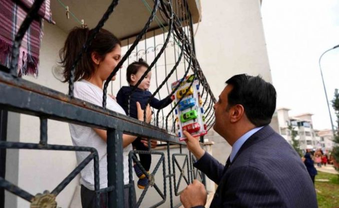 Yılmaz, vatandaşlarla bir araya geldi